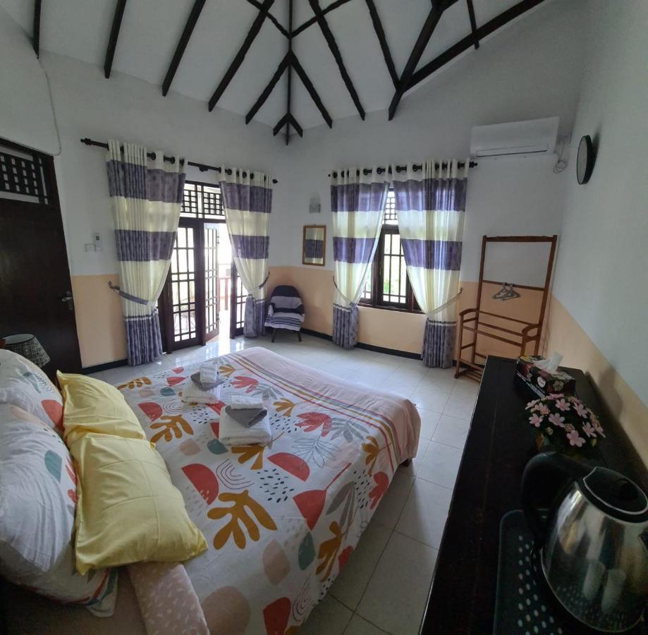 Bed and Breakfast Ja-Elas French Touch Экстерьер фото